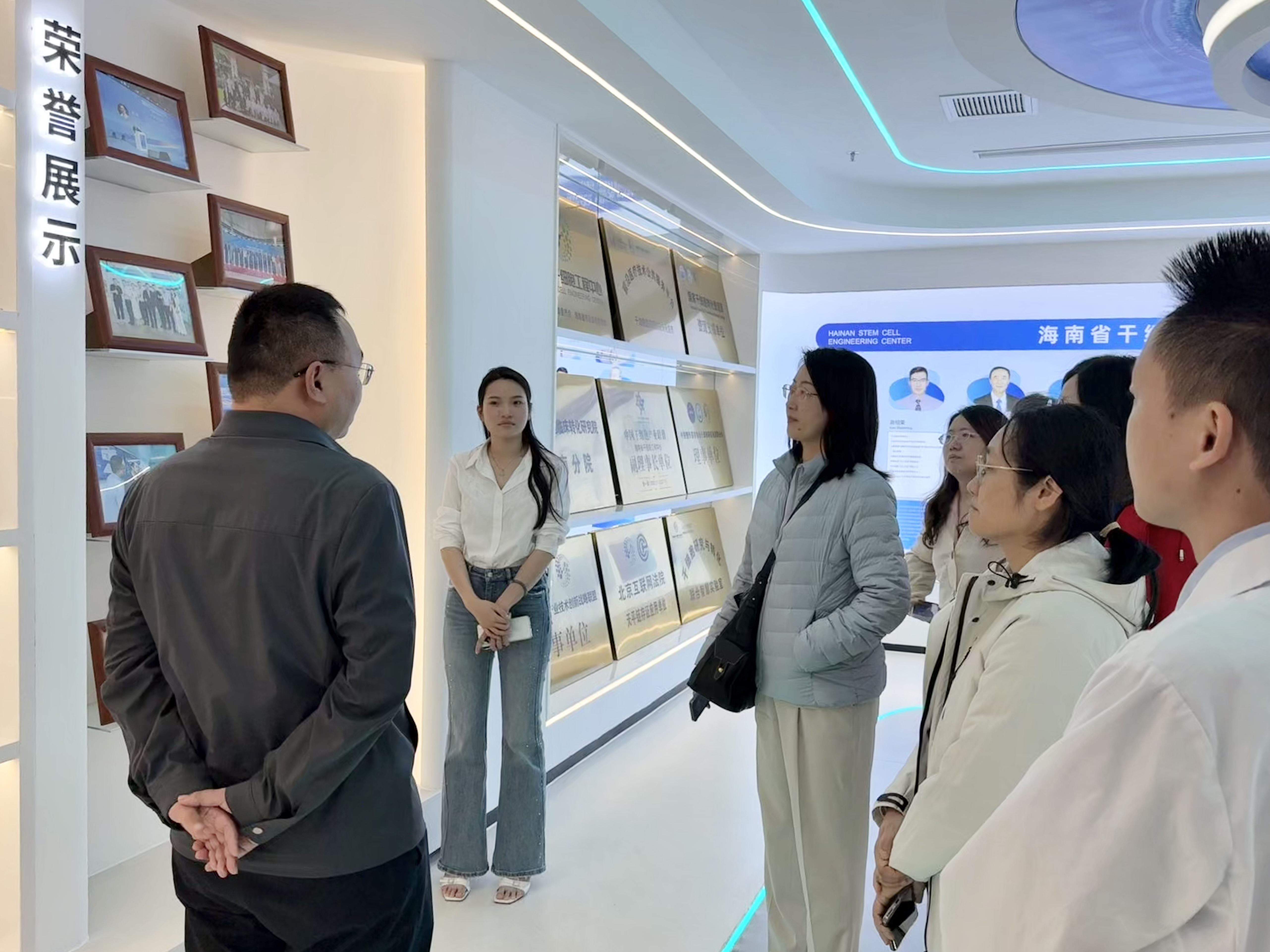 IMG_7215.HEIC.JPG IMG_7215.HEIC.JPG